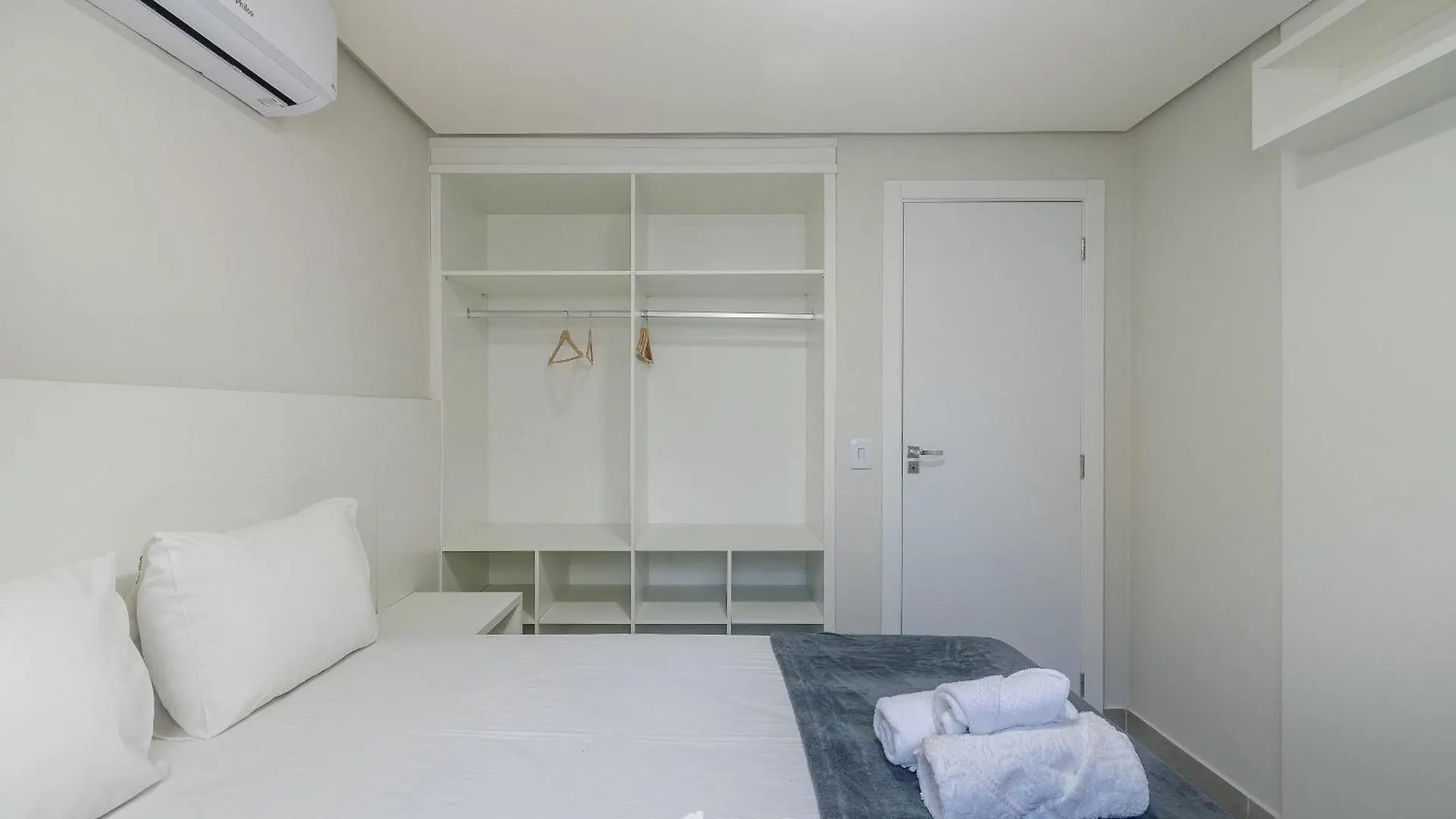 Apartamentos Com Piscina A 700M Da Praia De Taperapuan Nvm Porto Seguro